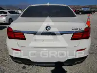 2015 BMW 750 фото