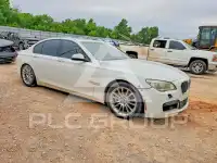 2015 BMW 750 photo