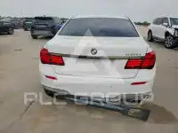 2015 BMW 750 фото