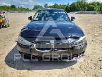 2015 BMW 320 photo