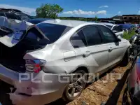2015 BMW 320 фото