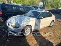 2015 BMW 320 photo