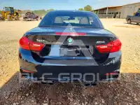 2015 BMW M4 фото