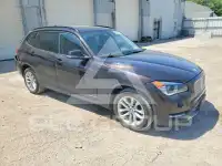 2015 BMW X1 фото