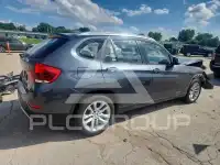 2015 BMW X1 фото
