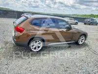 2015 BMW X1 фото