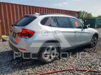 2015 BMW X1 фото