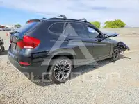 2015 BMW X1 фото