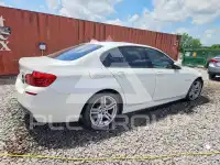 2015 BMW 550 фото