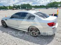 2015 BMW M5 фото