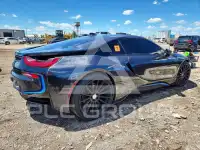 2015 BMW I8 фото