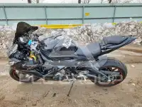 2015 BMW S1000 фото