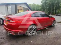 2015 Jaguar XF фото