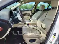 2015 Jaguar XF фото