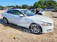 2015 Jaguar XF photo
