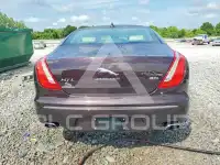 2015 Jaguar XJ photo