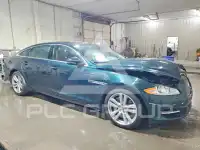 2015 Jaguar XJ photo