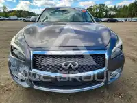 2015 Infinity Q70 фото