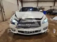 2015 Infinity Q70 фото