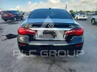 2015 Infinity Q70 photo