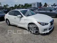 2015 Infinity Q50 фото