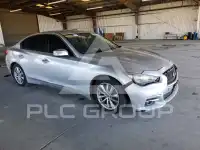 2015 Infinity Q50 фото