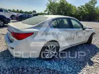 2015 Infinity Q50 фото