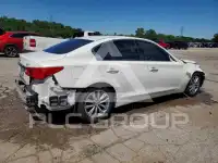2015 Infinity Q50 фото
