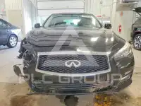 2015 Infinity Q50 фото