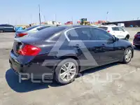 2015 Infinity Q40 фото