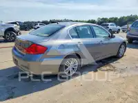 2015 Infinity Q40 фото