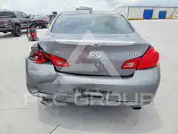 2015 Infinity Q40 photo