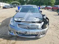 2015 Infinity Q40 фото