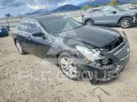2015 Infinity Q40 фото