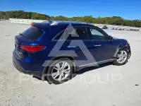 2015 Infinity QX70 photo