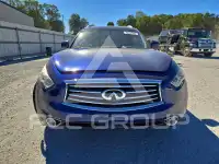 2015 Infinity QX70 photo