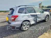 2015 Subaru Forester фото