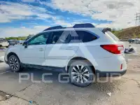 2015 Subaru Outback photo