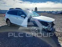2015 Subaru Outback photo