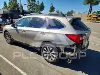 2015 Subaru Outback photo