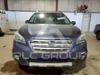 2015 Subaru Outback photo