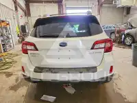 2015 Subaru Outback photo