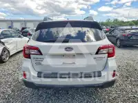 2015 Subaru Outback photo
