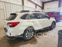 2015 Subaru Outback photo