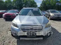 2015 Subaru Outback photo