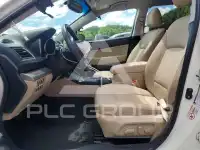 2015 Subaru Outback photo