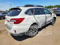 2015 Subaru Outback photo