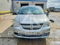 2015 Dodge CARAVAN photo