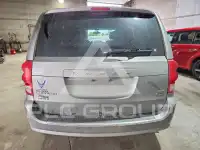 2015 Dodge CARAVAN фото