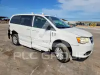 2015 Dodge CARAVAN фото